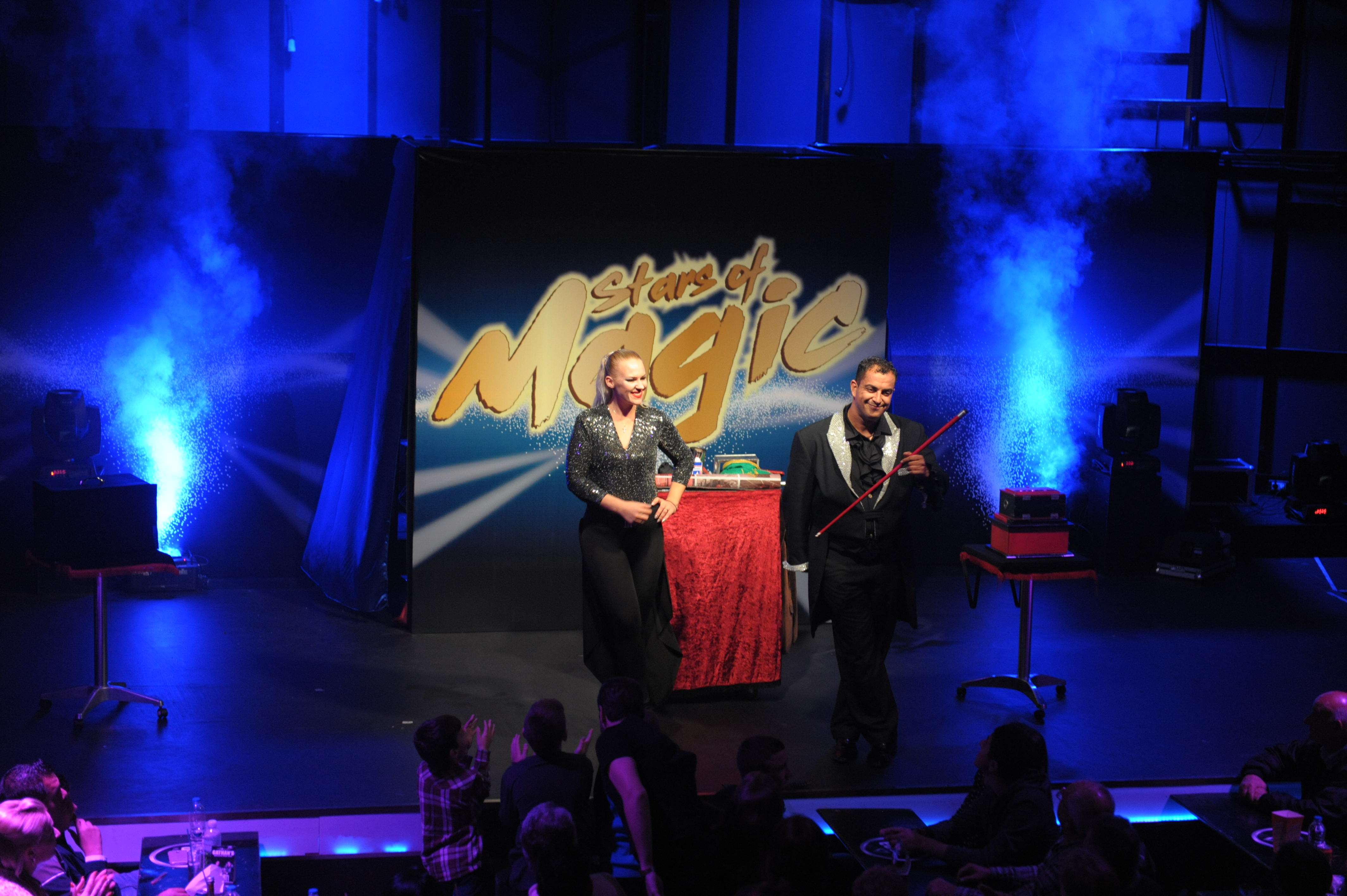 Μάγος/Ταχυδακτυλουργός