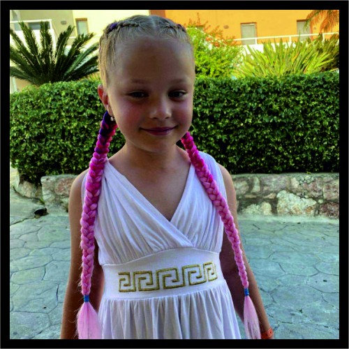 Έγχρωμες πλεξούδες  image